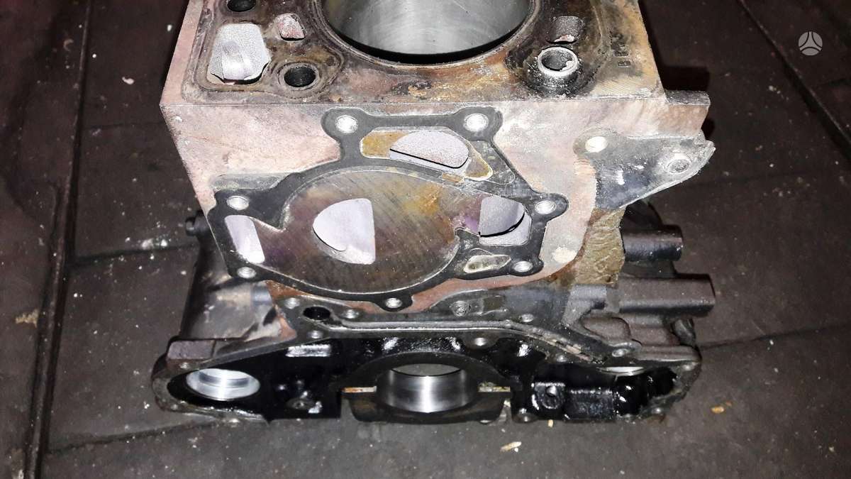 Hyundai H1, D4CB, variklio detalės