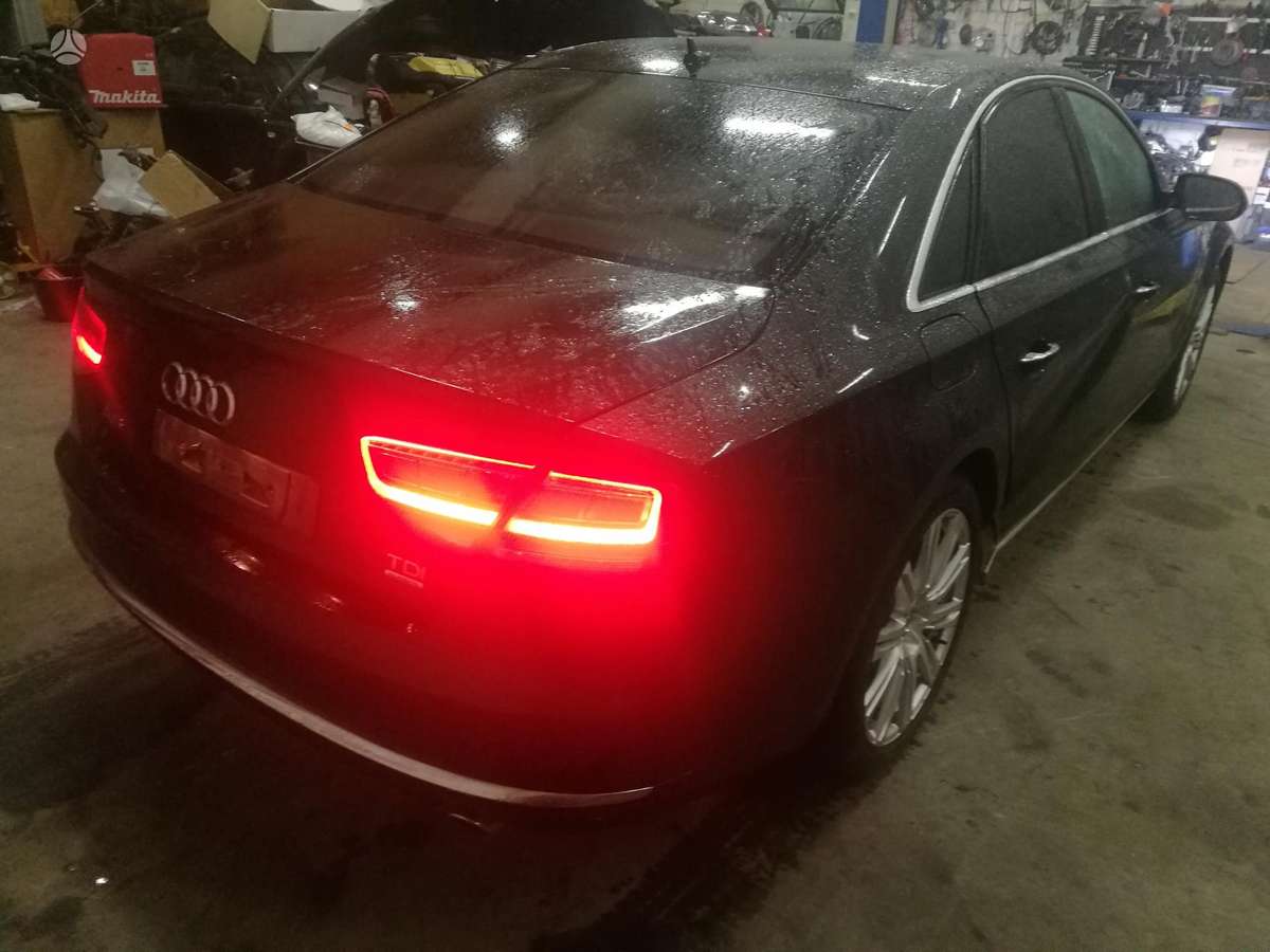 Audi A8 детали кузова