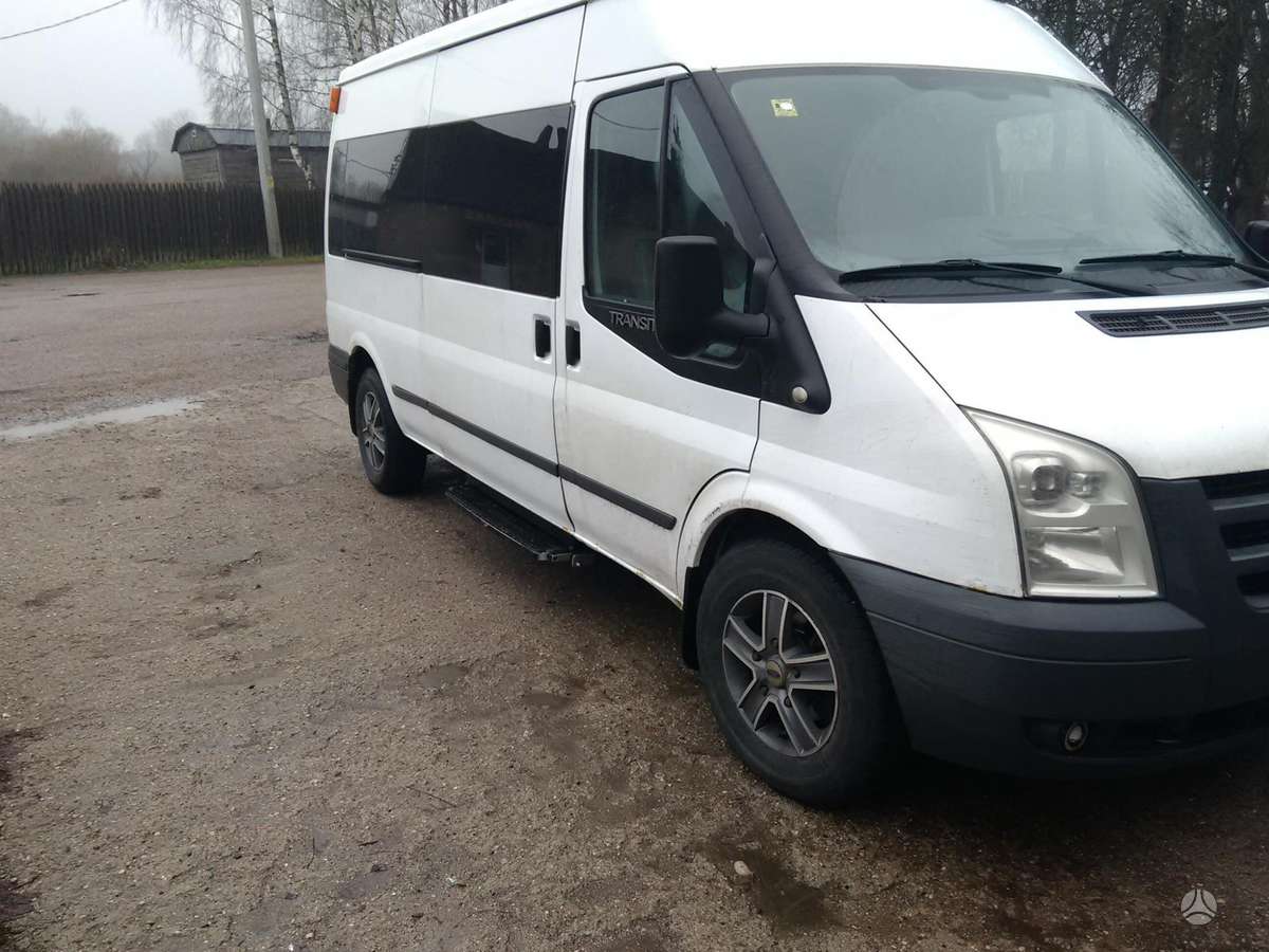 Ford Transit, passenger vans