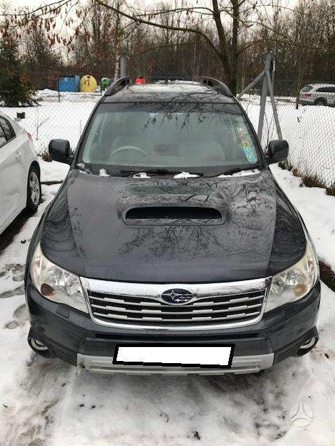 Subaru Forester dalimis
