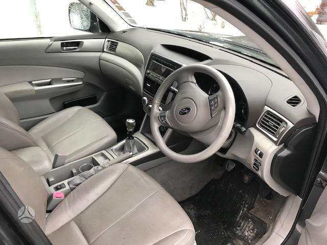 Subaru Forester по частям