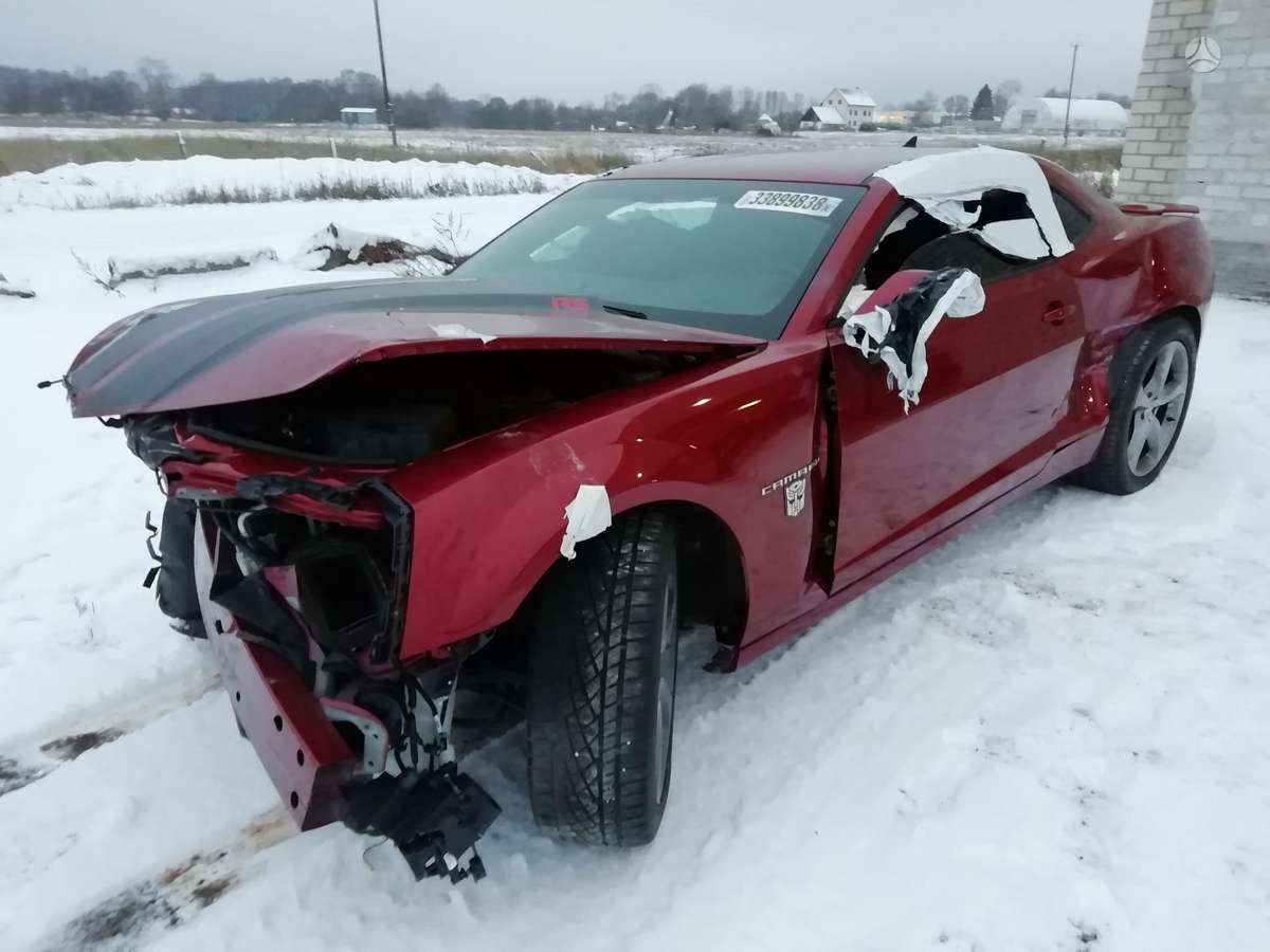 Chevrolet Camaro dalimis