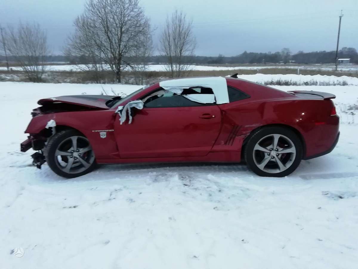 Chevrolet Camaro dalimis