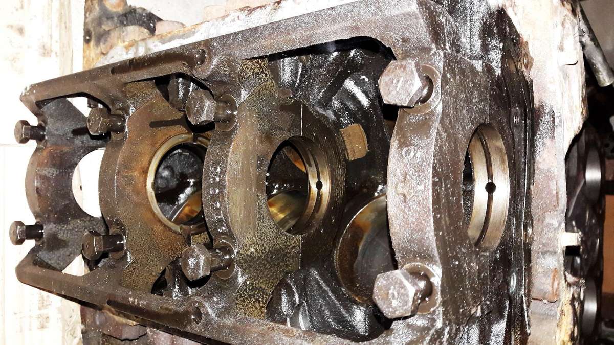 Mitsubishi Pajero, 6G72, engine parts