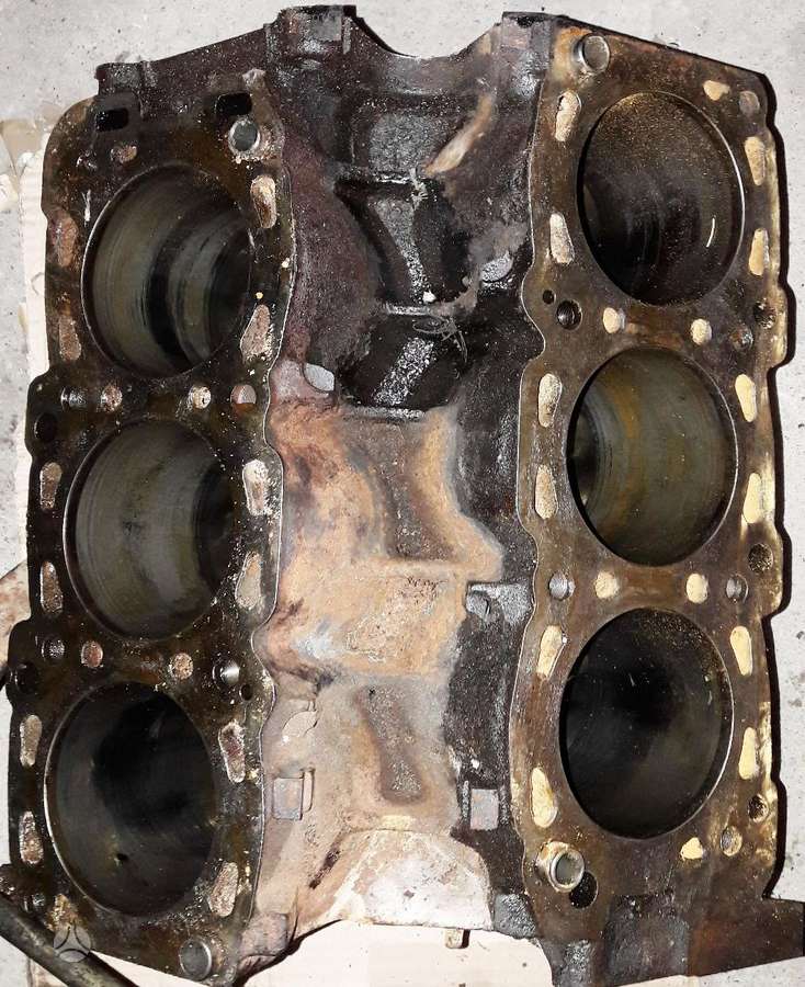 Mitsubishi Pajero, 6G72, engine parts