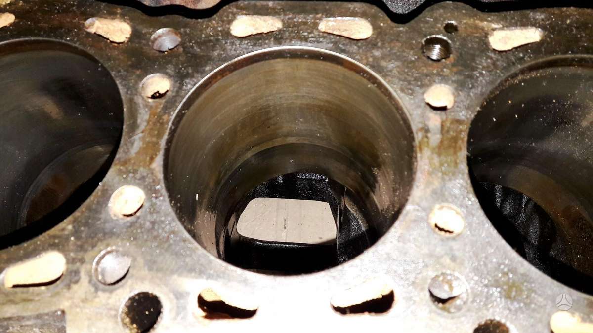 Mitsubishi Pajero, 6G72, engine parts