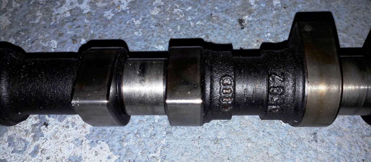 Volkswagen Golf cylinder head