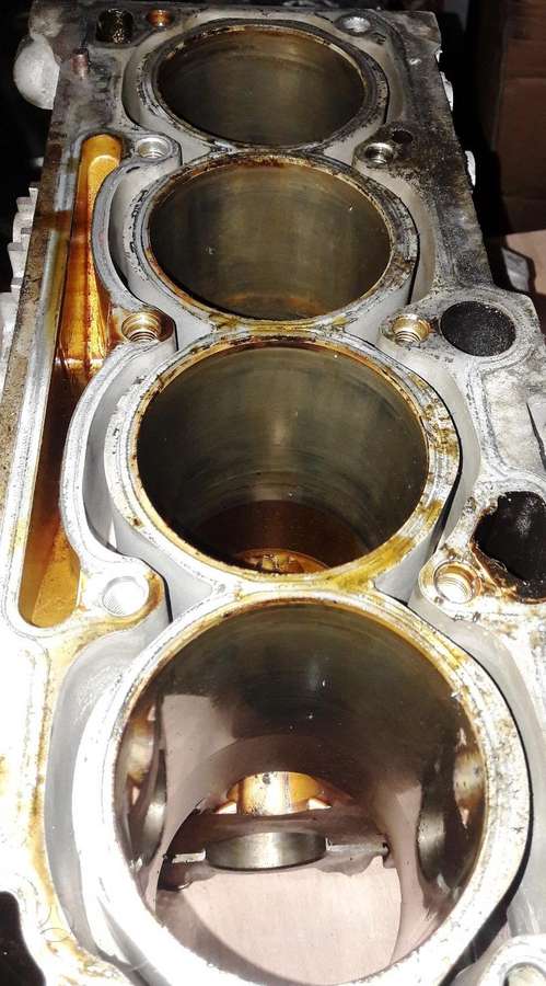Volkswagen Golf, BSE, variklio detalės