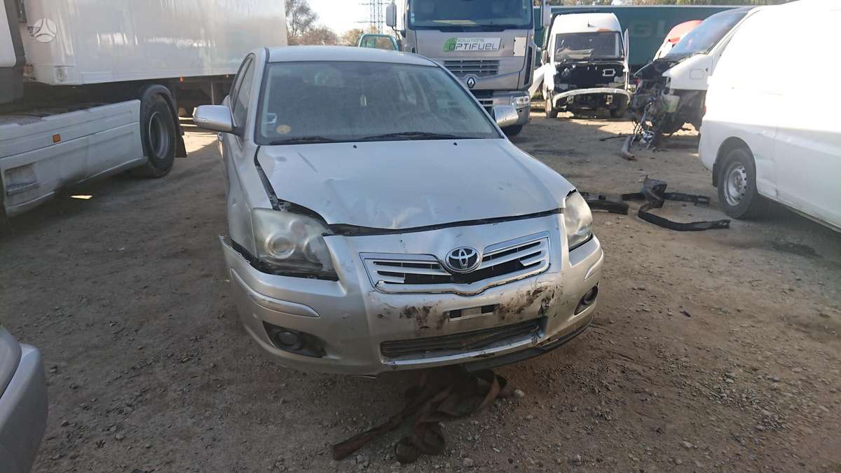 Toyota Avensis dalimis