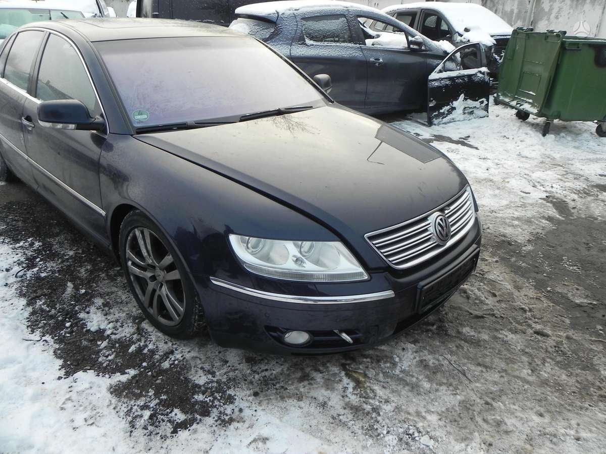 Volkswagen Phaeton for parts