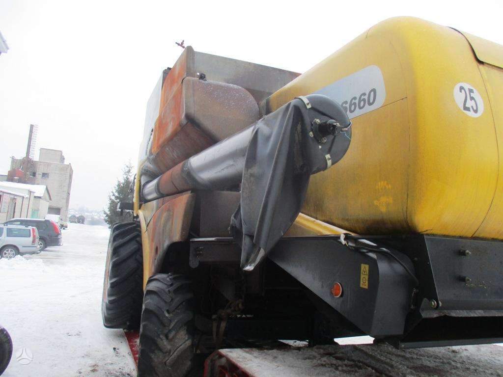 New Holland CS660