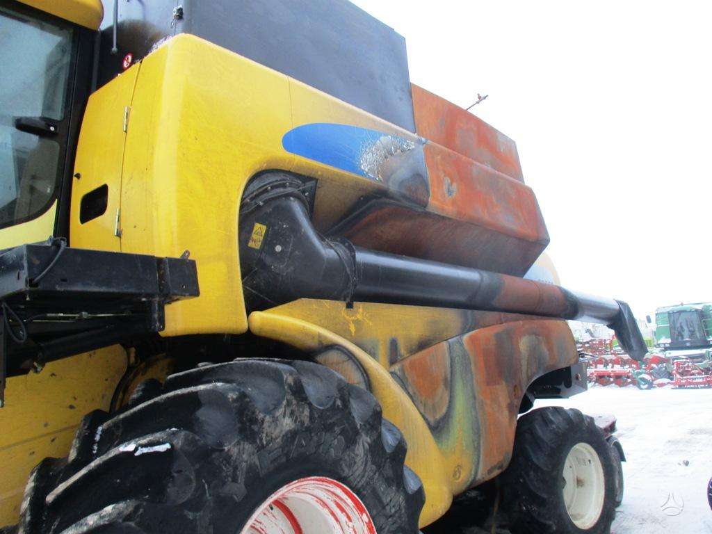 New Holland CS660