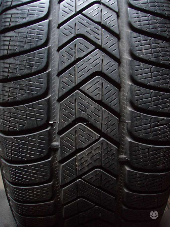 Semperit UniversaliosZiemines, žieminės 235/60 R18