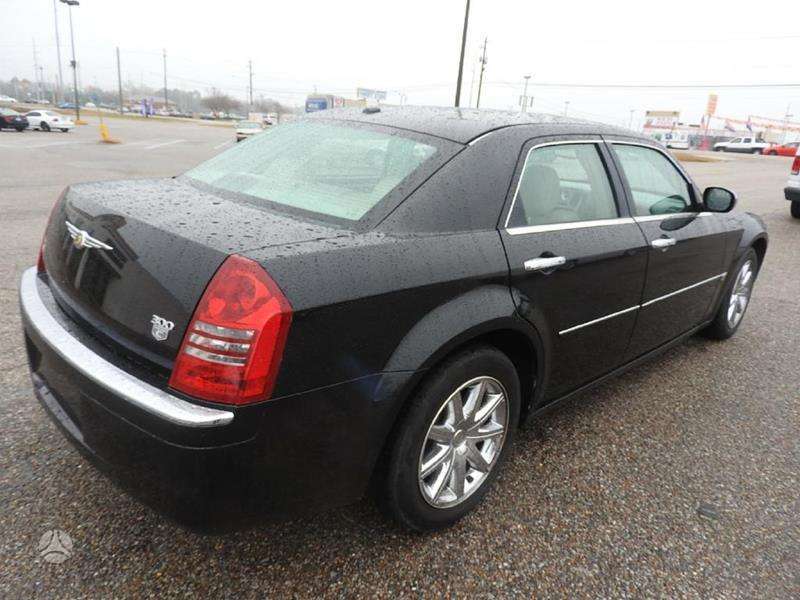 Chrysler 300C kėbulo dalys