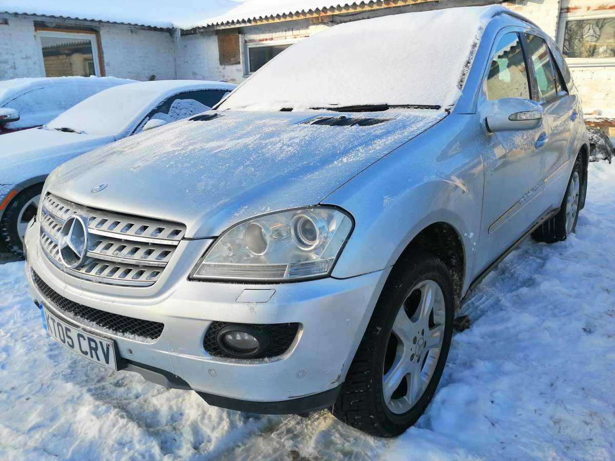 Mercedes-Benz ML320