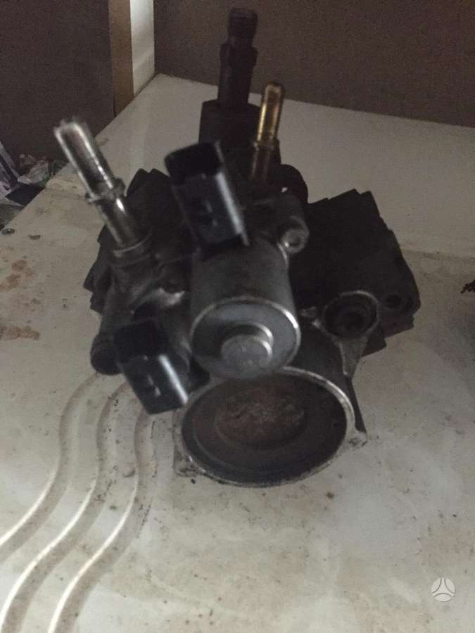 Ford Transit, Transit purkštukai 2.2 tdci BK, engine parts