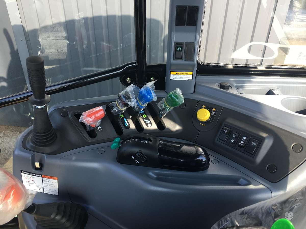LS Mtron MT7, tractors