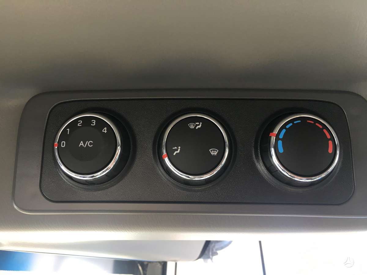 LS Mtron MT7, traktoriai