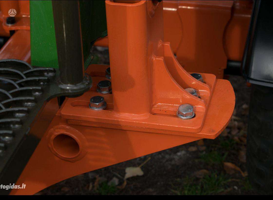 -Kita- Agrohasat 1000-2500, spreaders