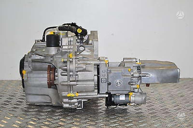 Volkswagen Golf, ORIGINALUS R16 GAUBTAI 5G0601147B, детали шасси