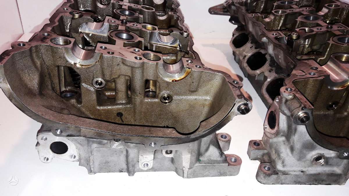 Mercedes-Benz S klasė, M272, engine parts