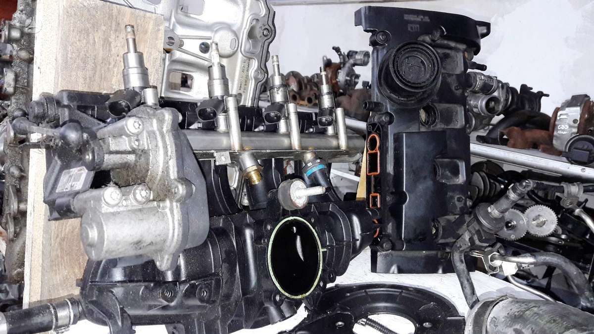 Volkswagen Golf, BWA AXA, детали двигателя
