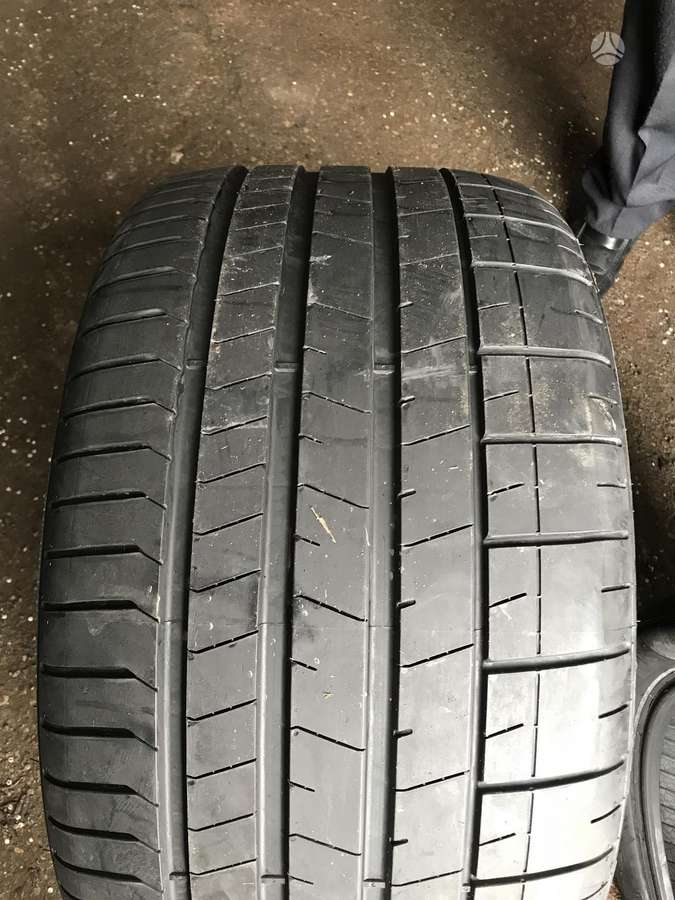 Pirelli, vasaras 305/30 R20