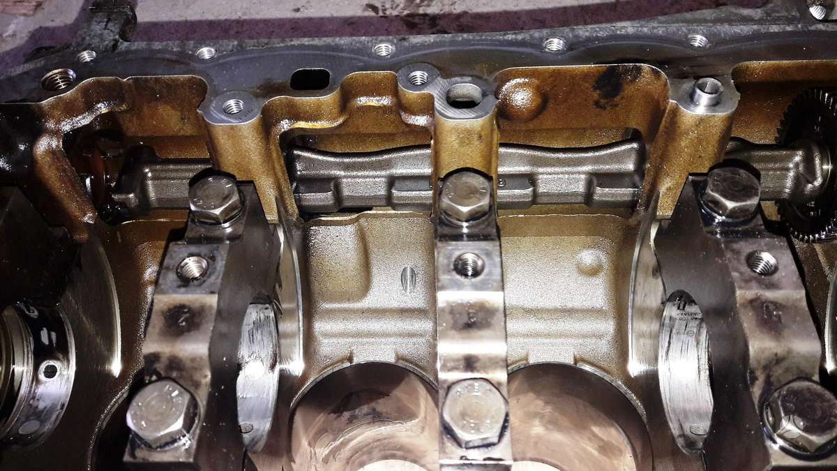 BMW 5 serija, N47D20DA, детали двигателя
