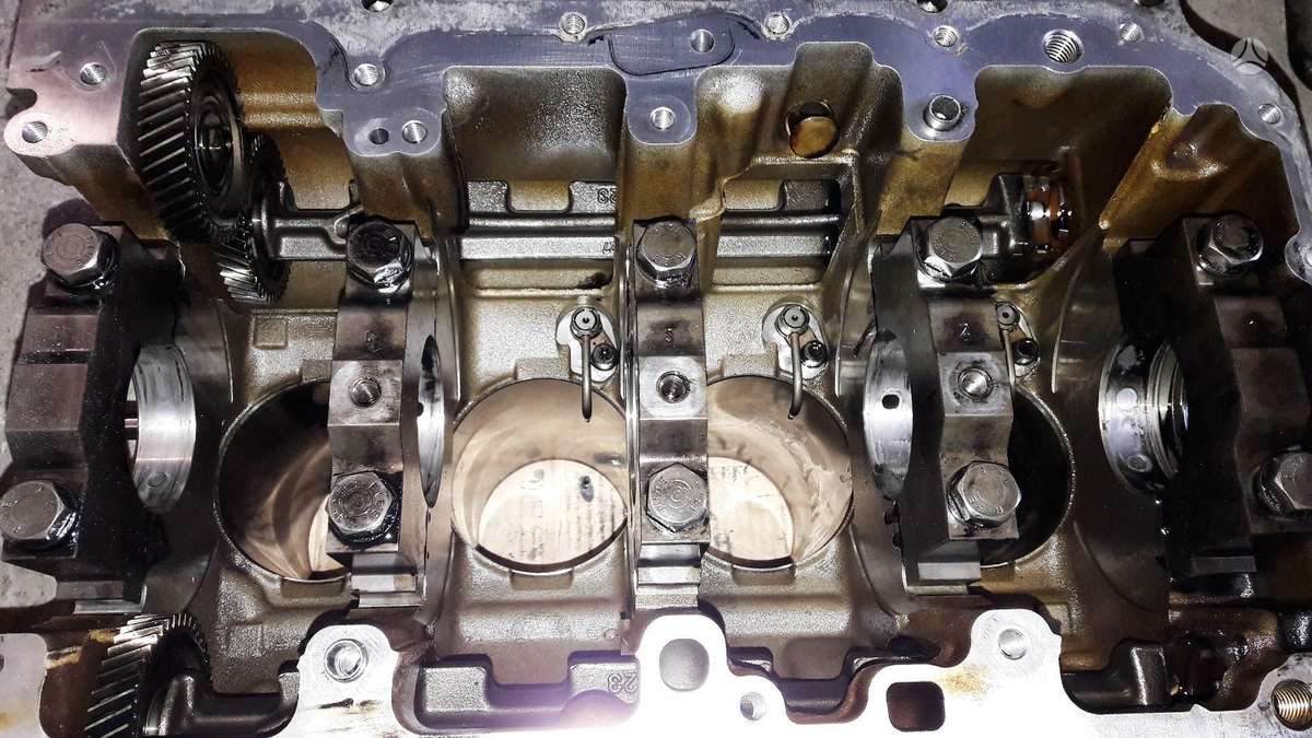BMW 3 serija, N47D20A, детали двигателя