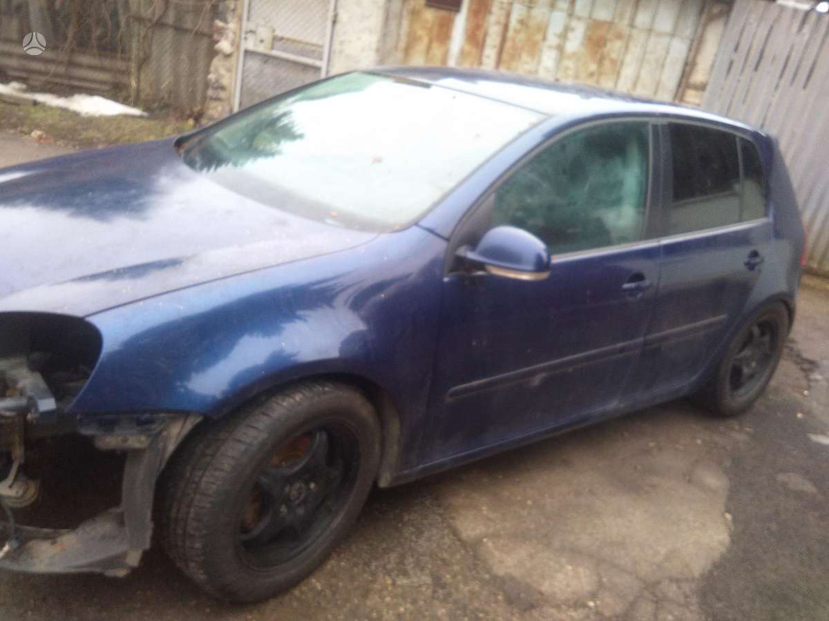 Volkswagen Golf rezerves daļās