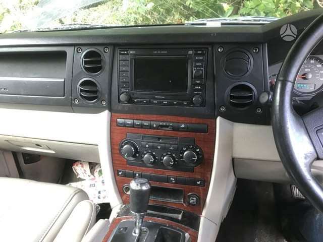Jeep Commander
