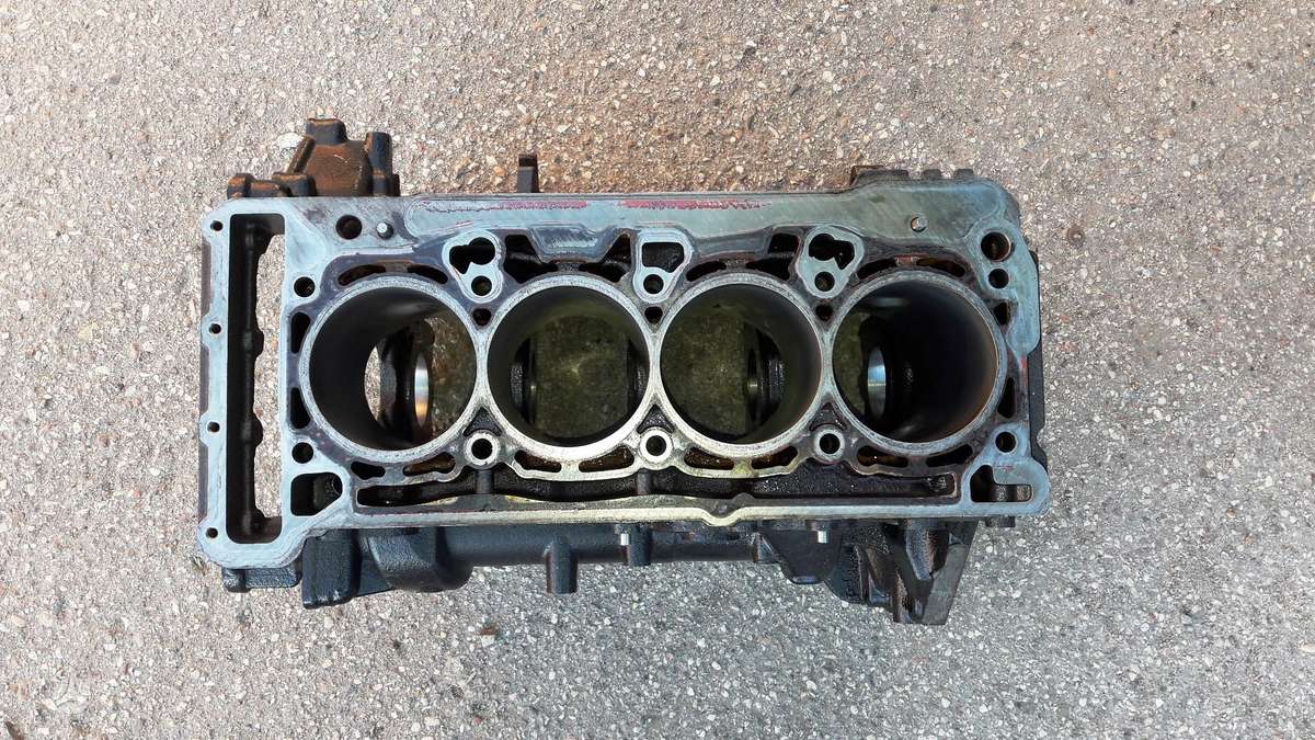 Volkswagen Golf, CJS, variklio detalės