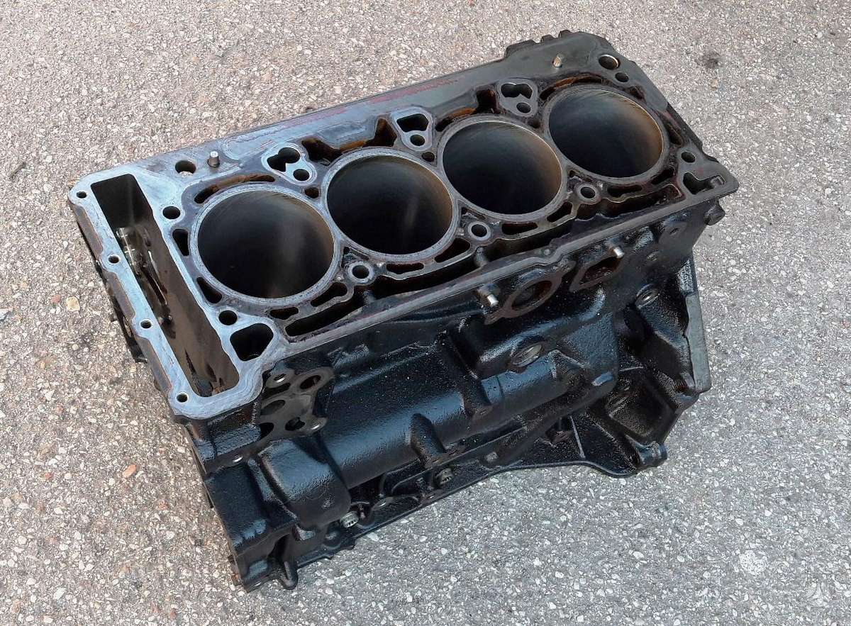 Volkswagen Passat, CJS, engine parts