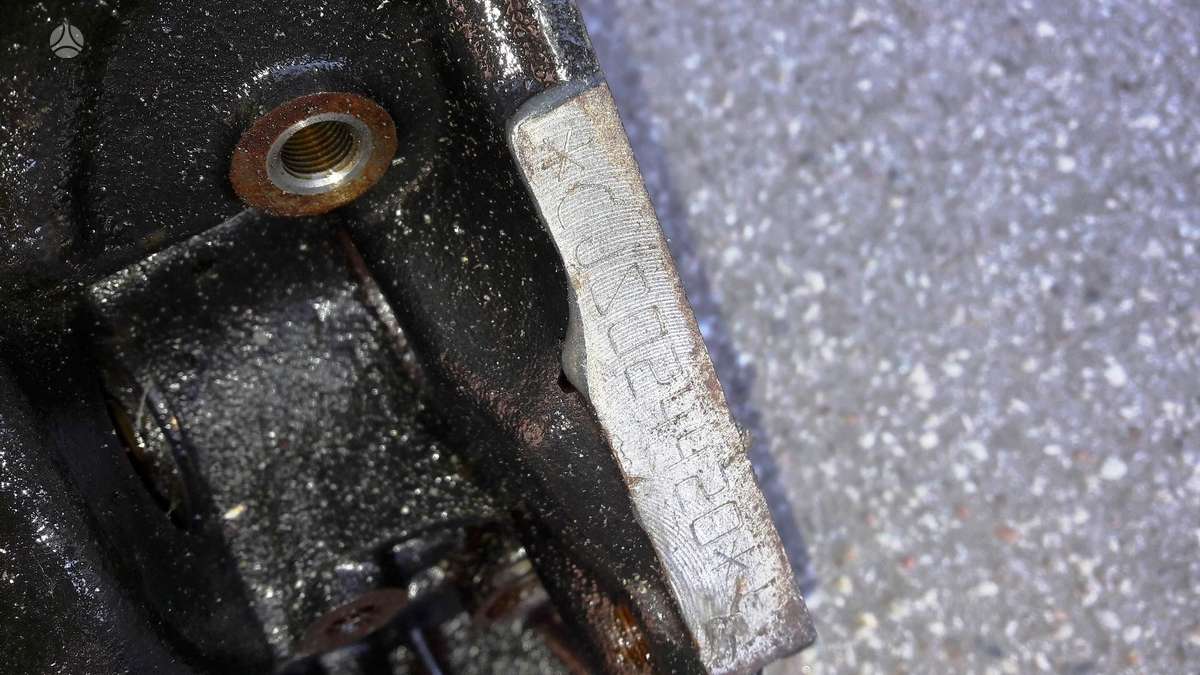 Volkswagen Passat, CJS, engine parts