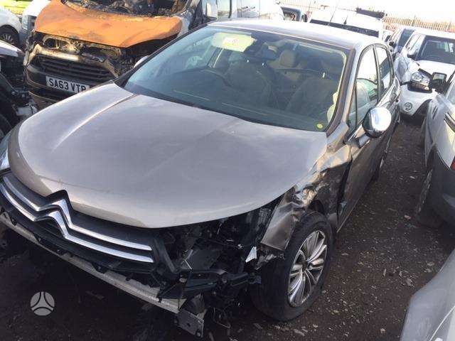 Citroen C4 Dalimis is anglijos