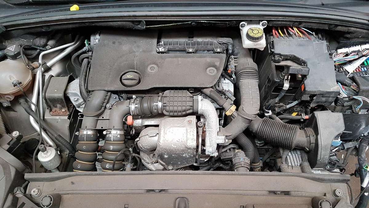 Citroen C4 Dalimis is anglijos