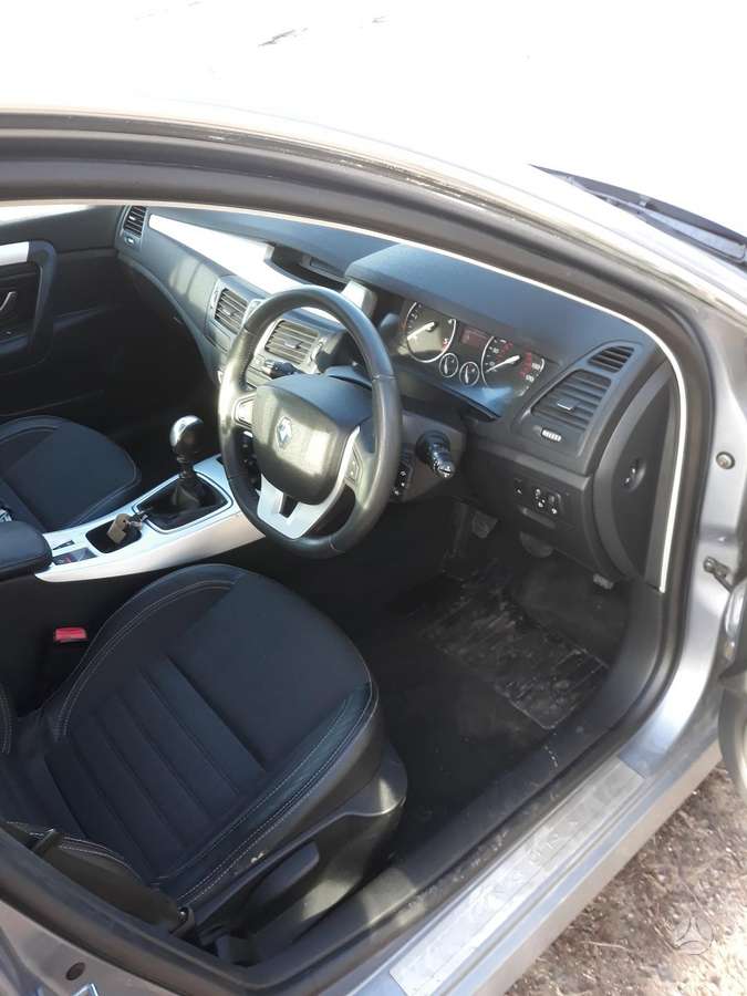 Renault Laguna детали кузова