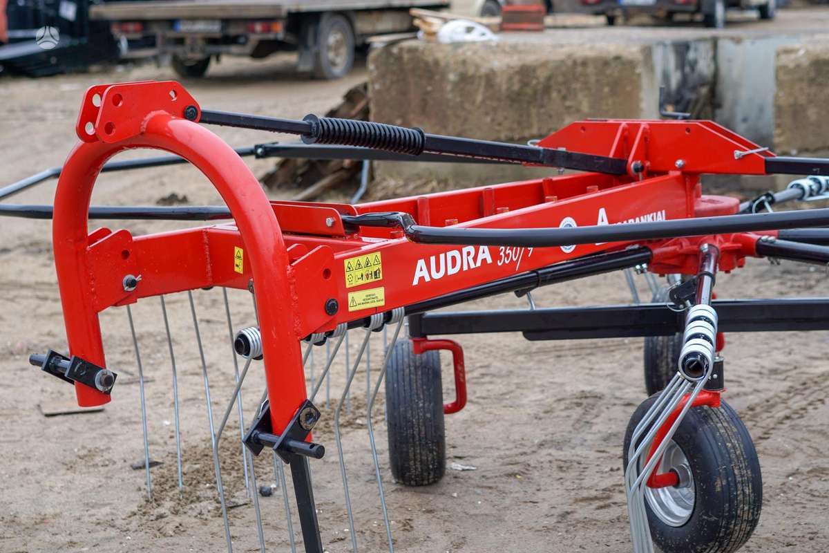 AUKSARANKIAI AUDRA 350/9 tamdem, grėbliai