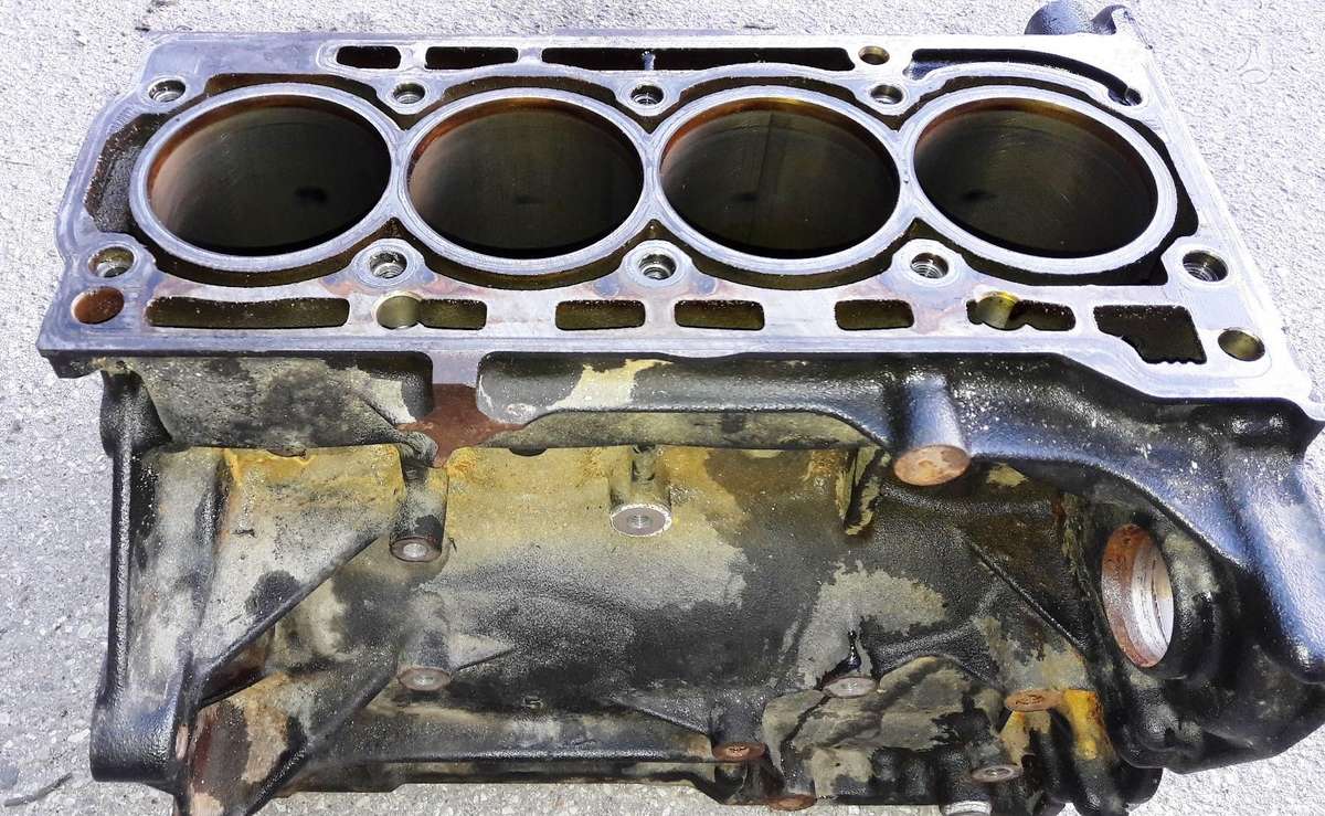 Skoda Octavia, CAX, engine parts