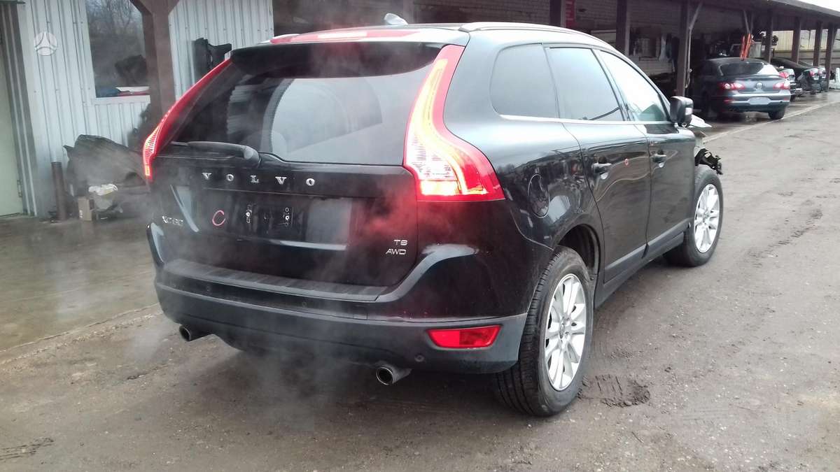 Volvo XC60 dalimis