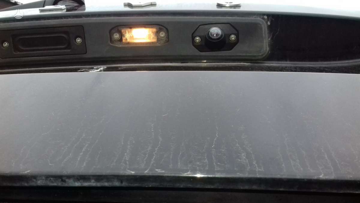 Volvo XC60 dalimis