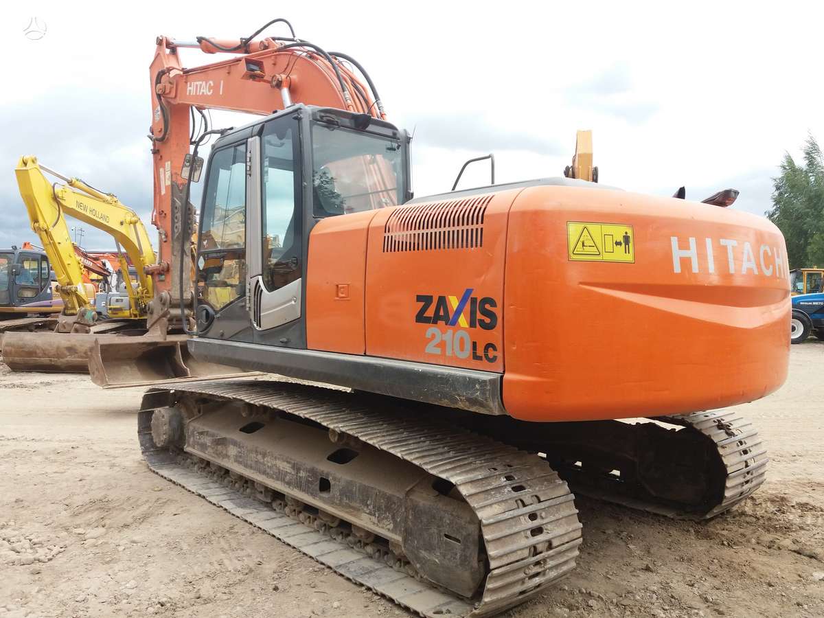 Hitachi ZX210LC-3, экскаваторы