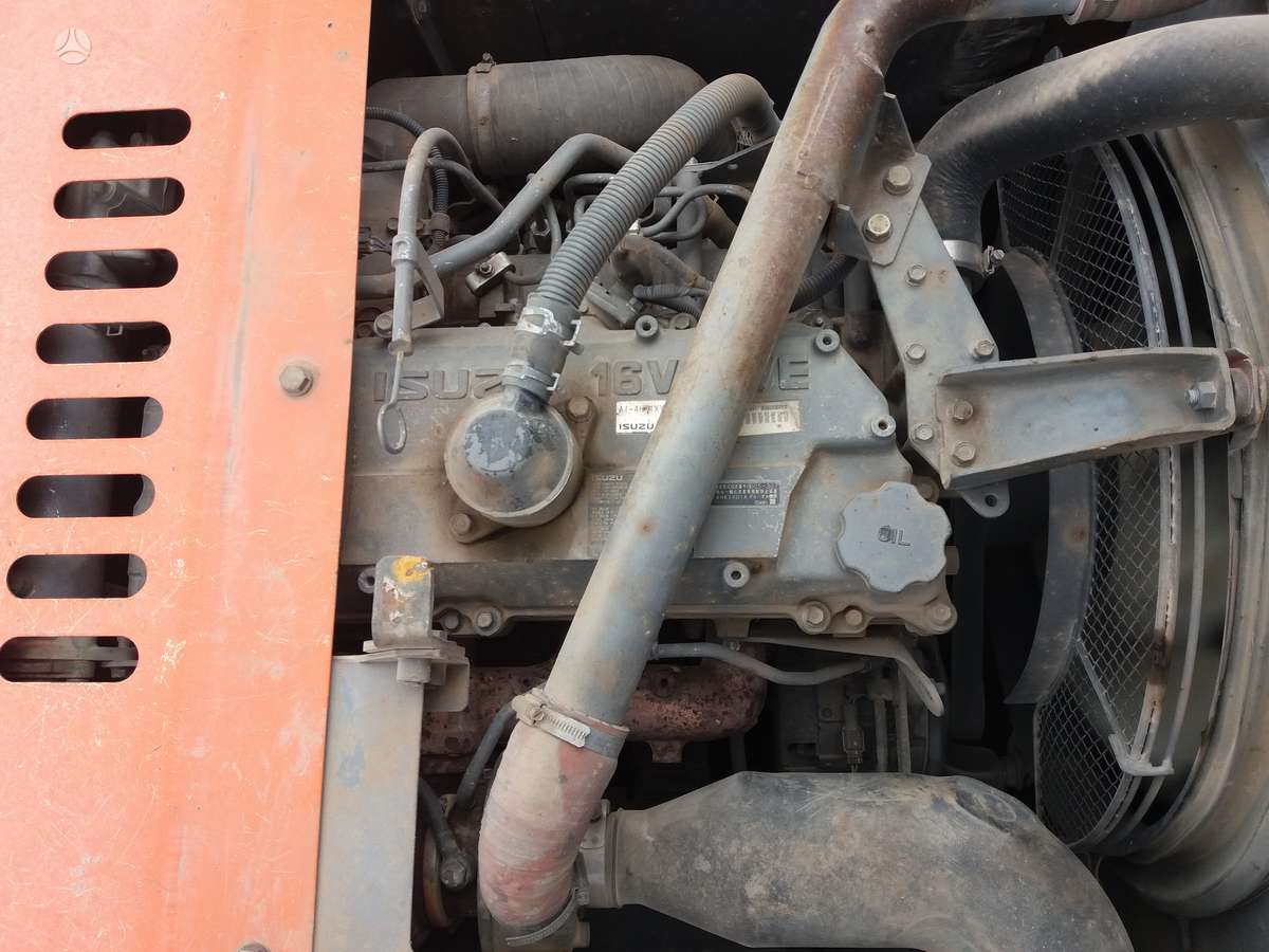 Hitachi ZX210LC-3, экскаваторы