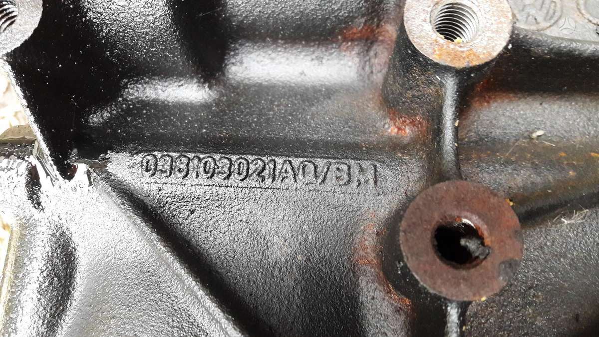 Volkswagen Transporter, AXB AXC, variklio detalės