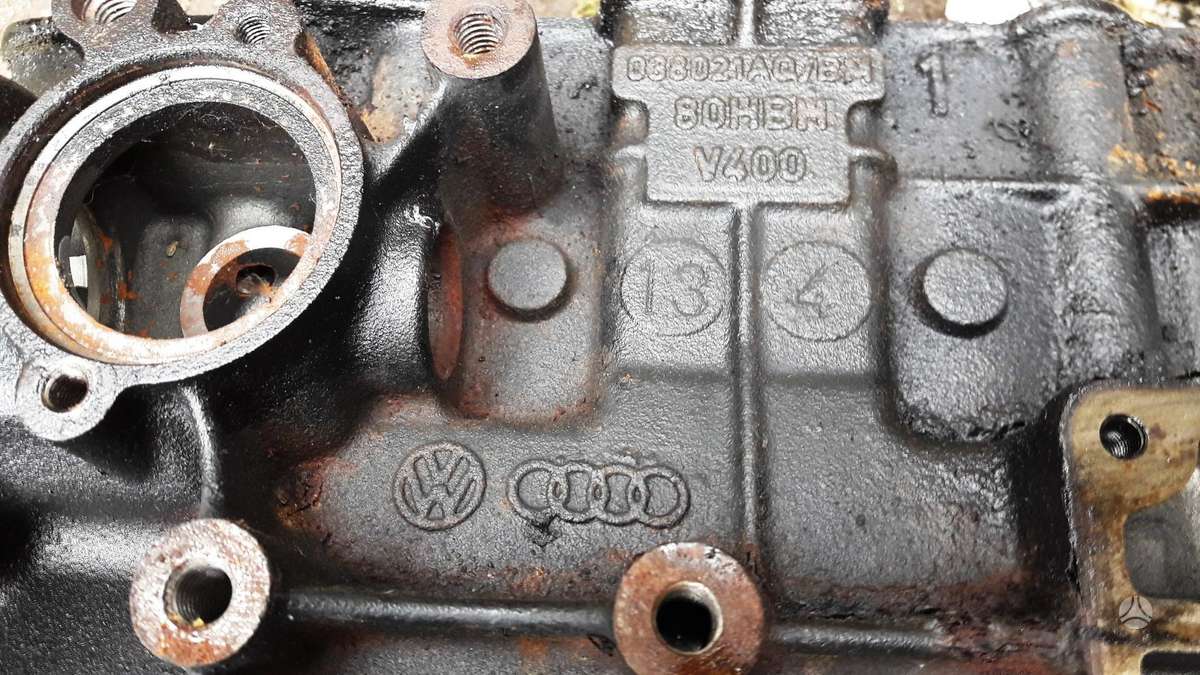 Volkswagen Transporter, AXB AXC, variklio detalės