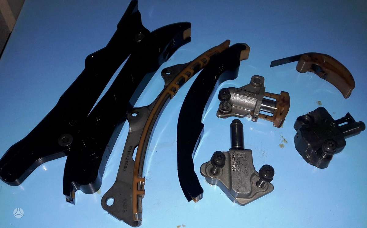 Chrysler Pacifica, PENTASTAR, variklio detalės