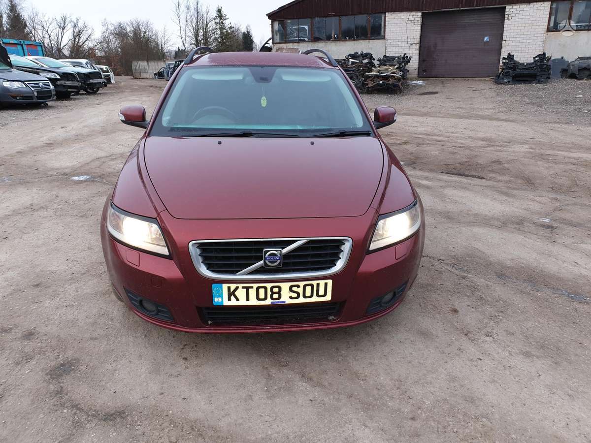 Volvo V50