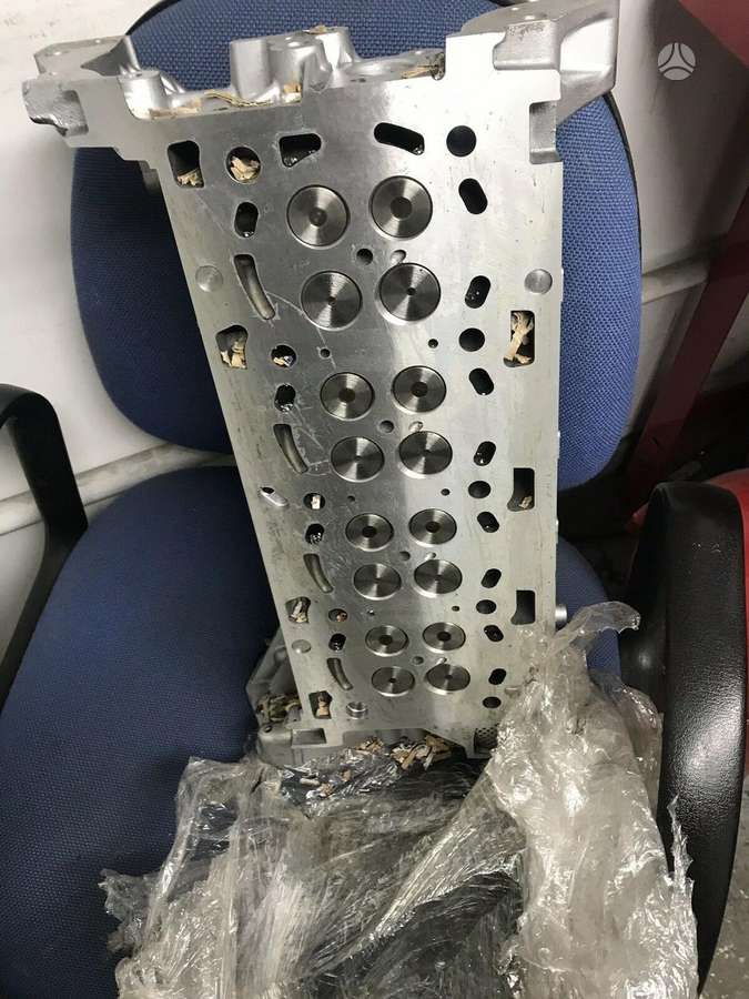 Opel Vivaro, M9r, детали двигателя