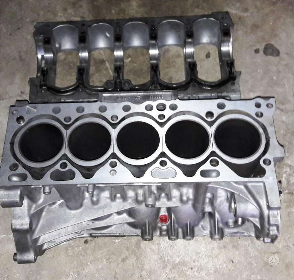 Volvo S60, D5244T15, variklio detalės