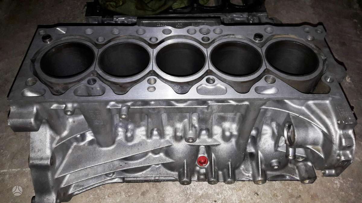 Volvo S60, D5244T15, engine parts